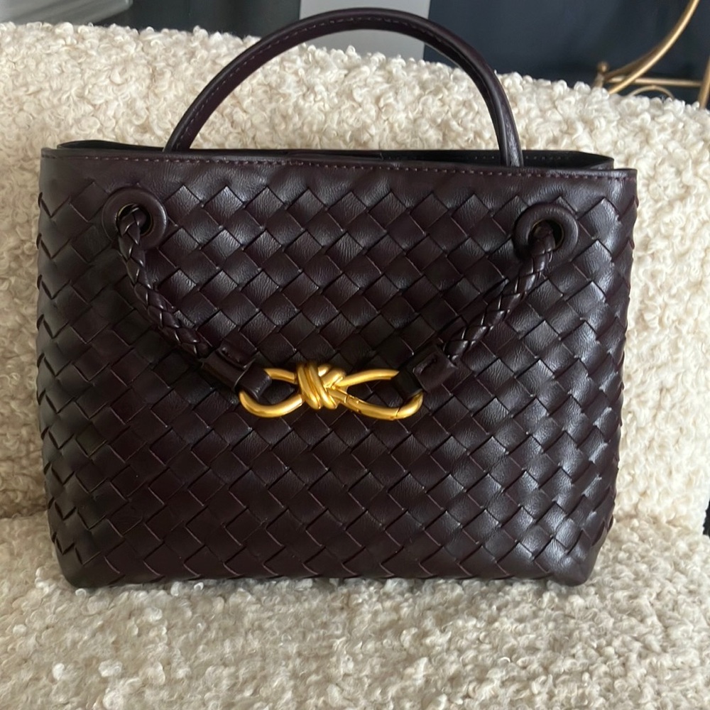 Top handle and shoulder woven bag